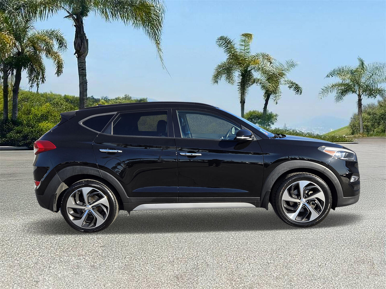 Used 2018 Hyundai Tucson Limited with VIN KM8J33A23JU716930 for sale in Downey, CA