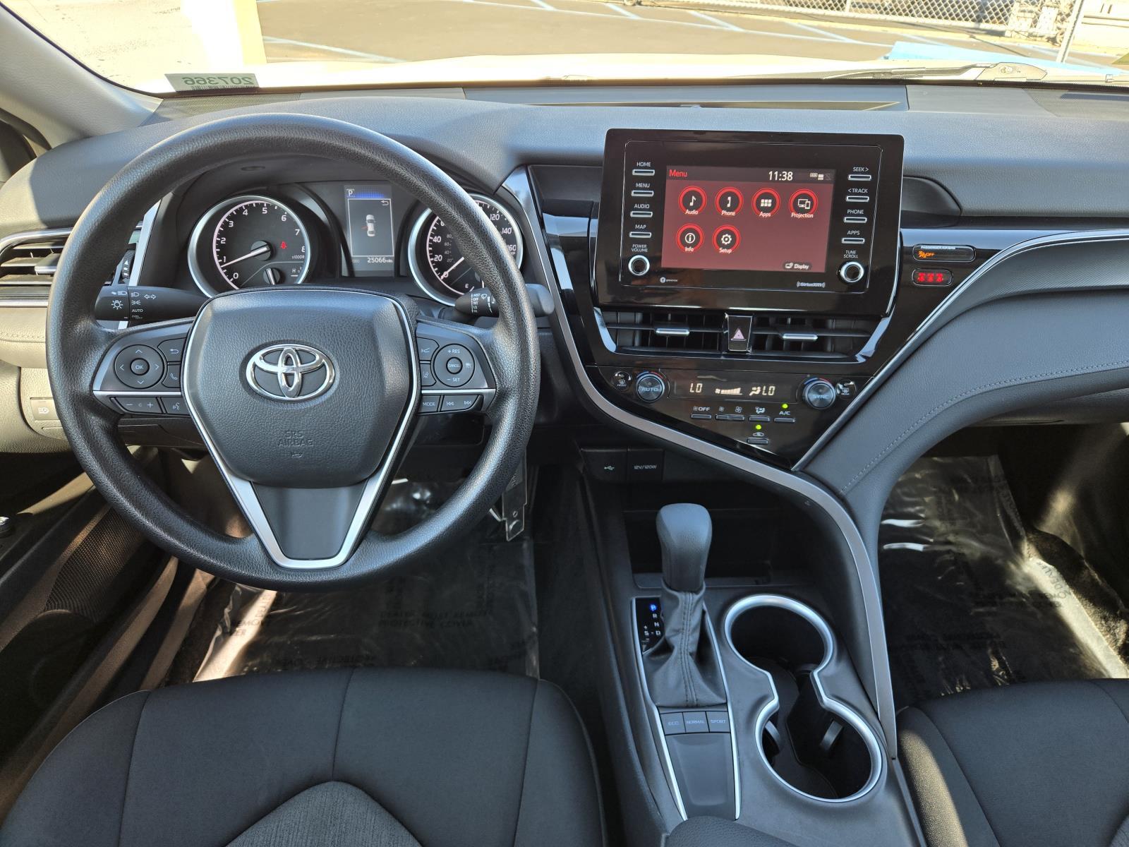 2024 Toyota Camry LE - Photo 6