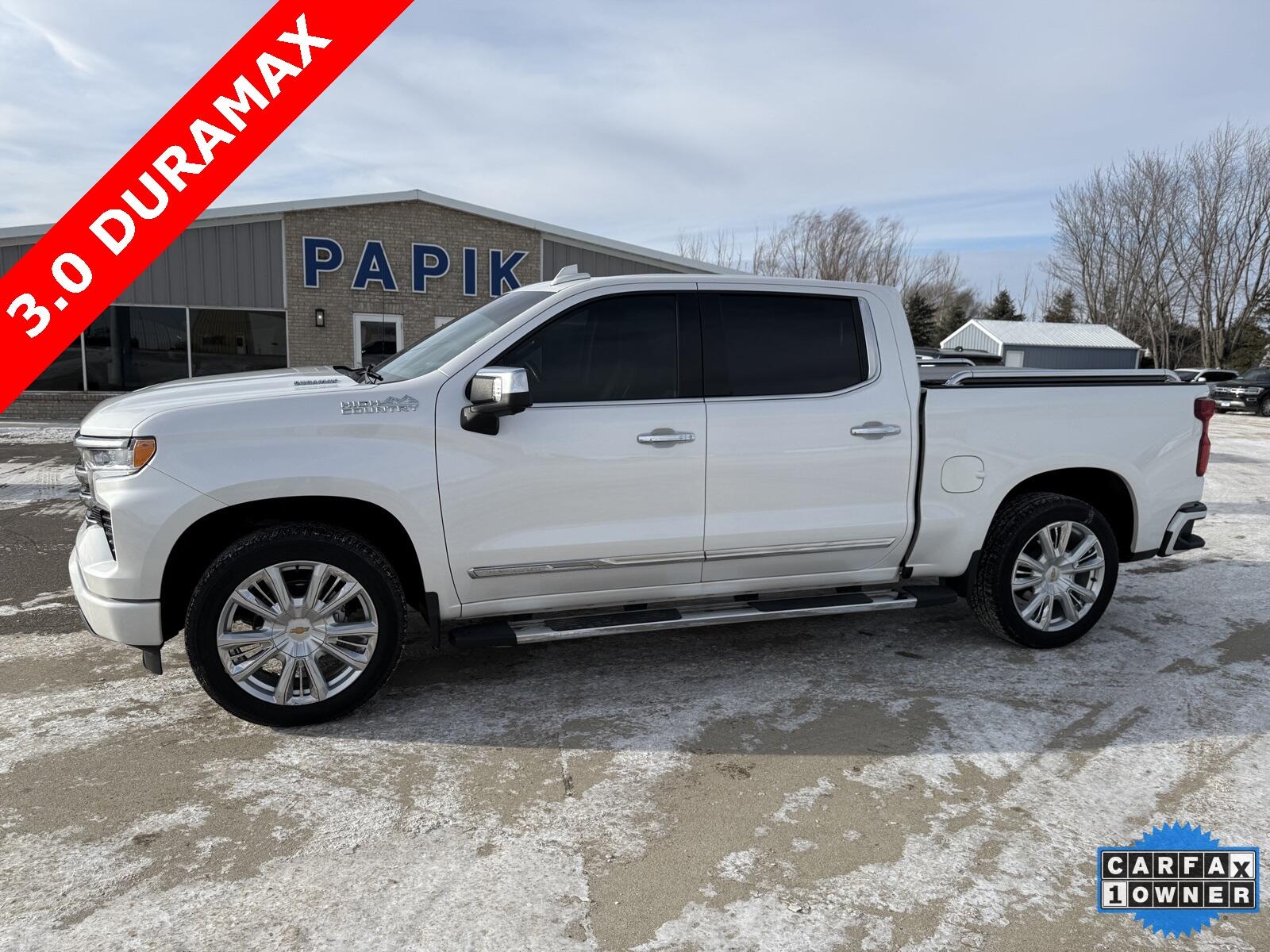 Used 2023 Chevrolet Silverado 1500 High Country with VIN 1GCUDJE82PZ248900 for sale in Luverne, Minnesota