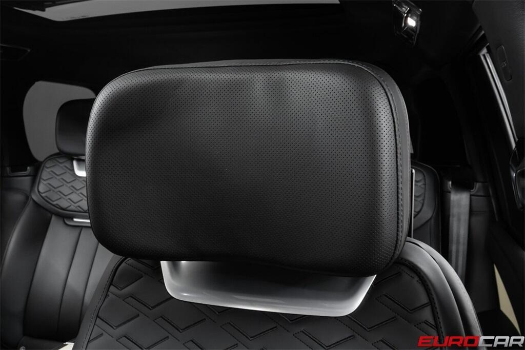 Used 2025 Land Rover Range Rover SV *EXECUTIVE CLASS REAR SEATS*Image 38