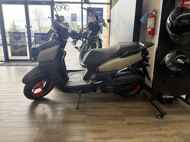 2025 Yamaha ZUMA 125- Sand Gray