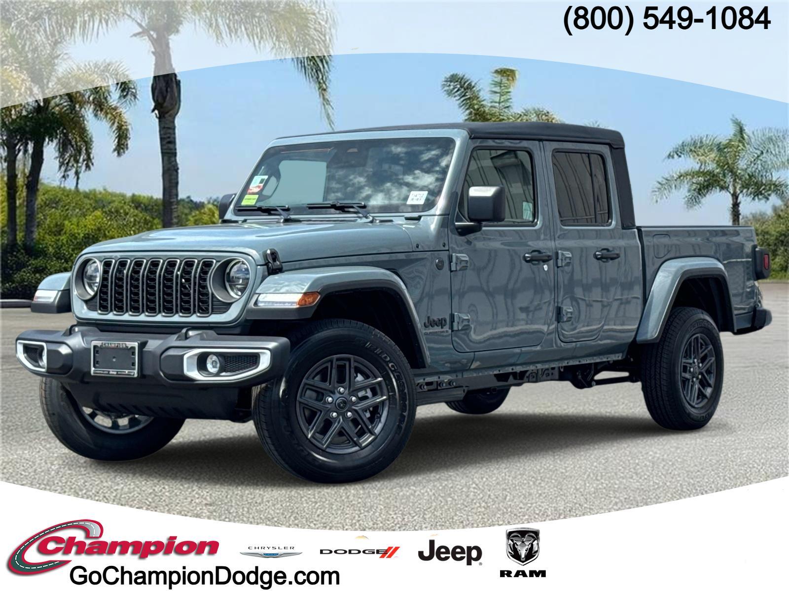 2026 Jeep Gladiator Sport S Auto's photo