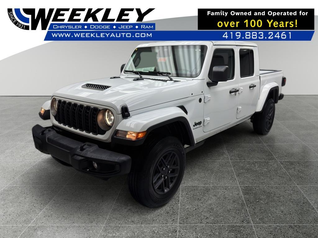 2026 Jeep Gladiator Sport S's photo