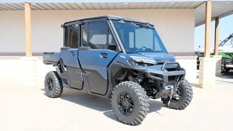 2026 CAN-AM DEFENDER MAX LIMITED CAB HD11