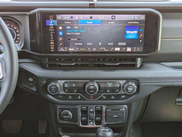 2025 Jeep Wrangler 4-Door Sahara - Photo 18