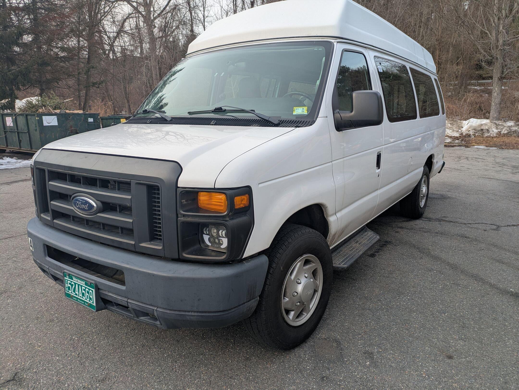 2013 Ford E-Series Econoline Van Commercial
