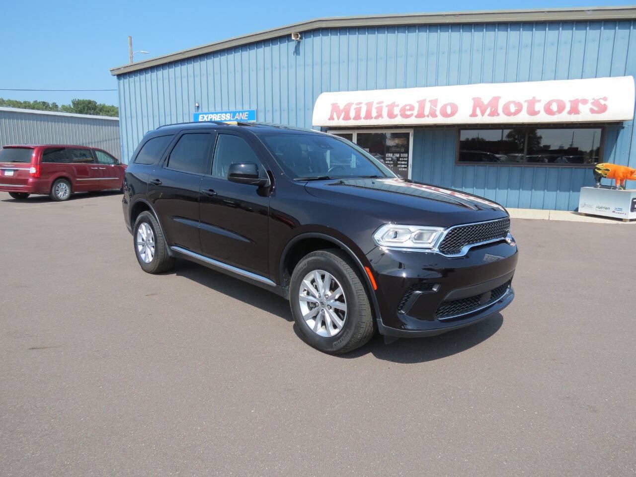 Used 2023 Dodge Durango SXT with VIN 1C4RDJAG5PC652876 for sale in Fairmont, MN