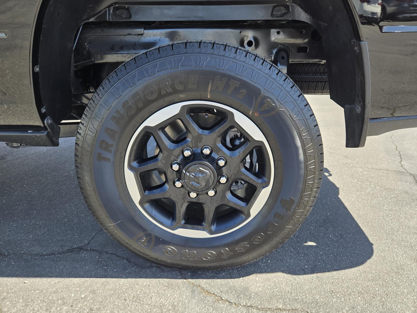 2025 RAM 2500 Laramie - Photo 34