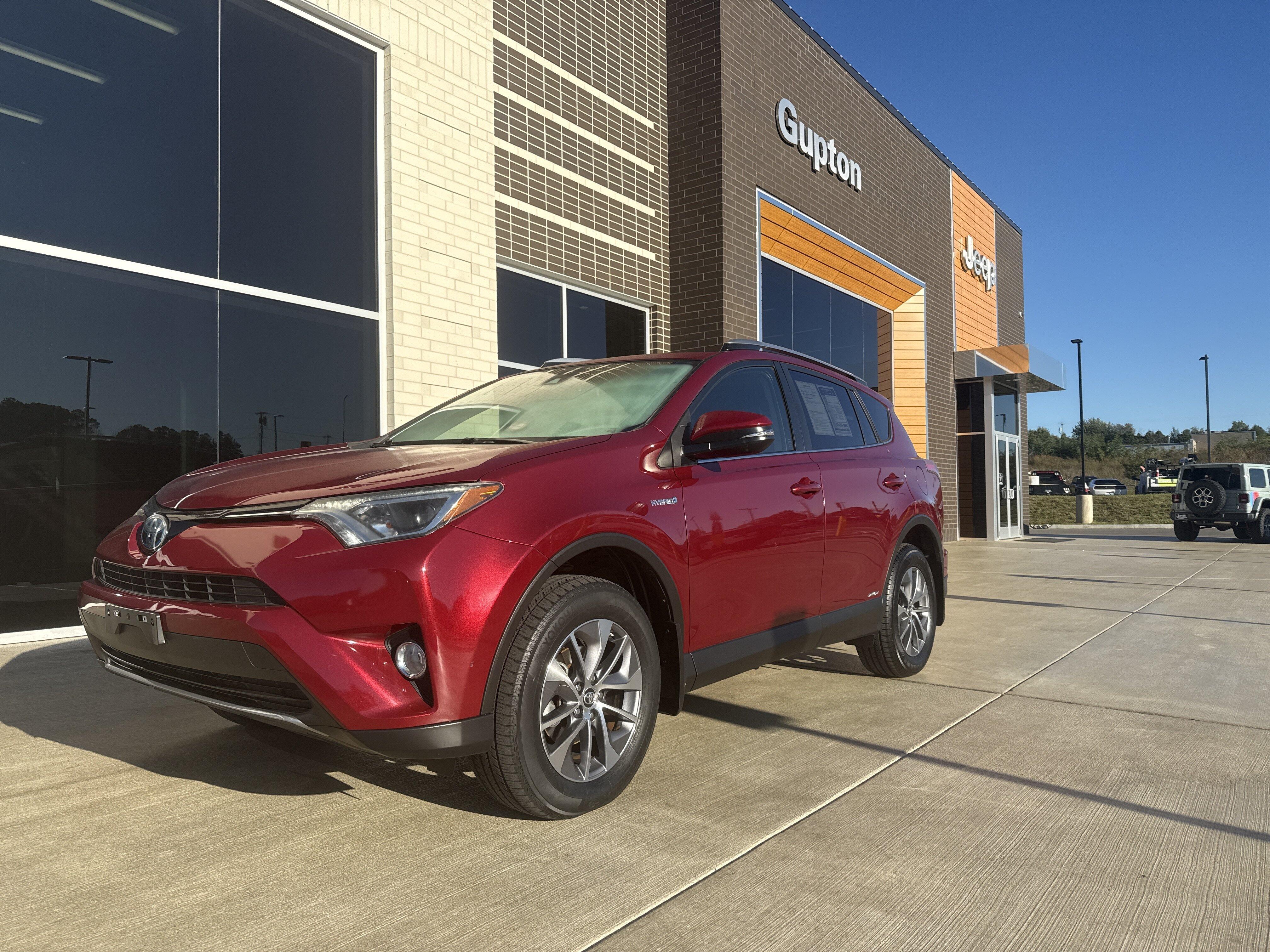 2018 Toyota RAV4 Hybrid XLE