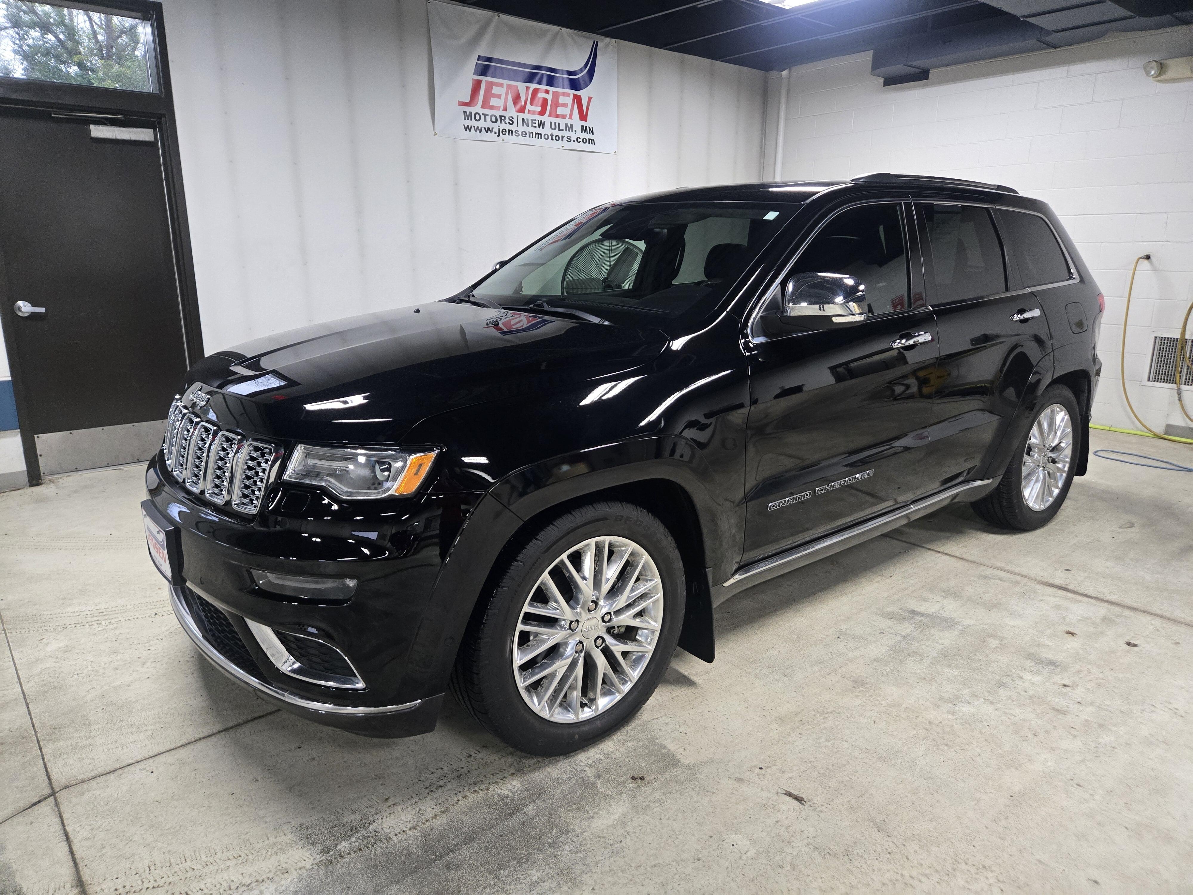 Used 2017 Jeep Grand Cherokee Summit with VIN 1C4RJFJG9HC763292 for sale in New Ulm, Minnesota