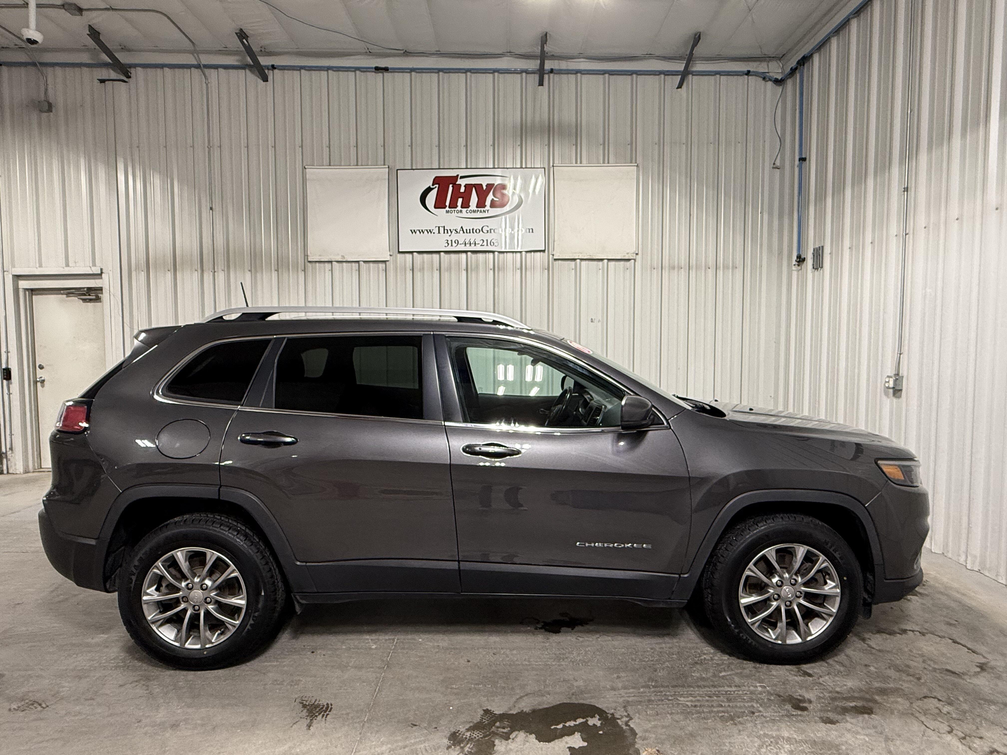 Used 2019 Jeep Cherokee Latitude Plus with VIN 1C4PJMLX0KD367441 for sale in Belle Plaine, IA