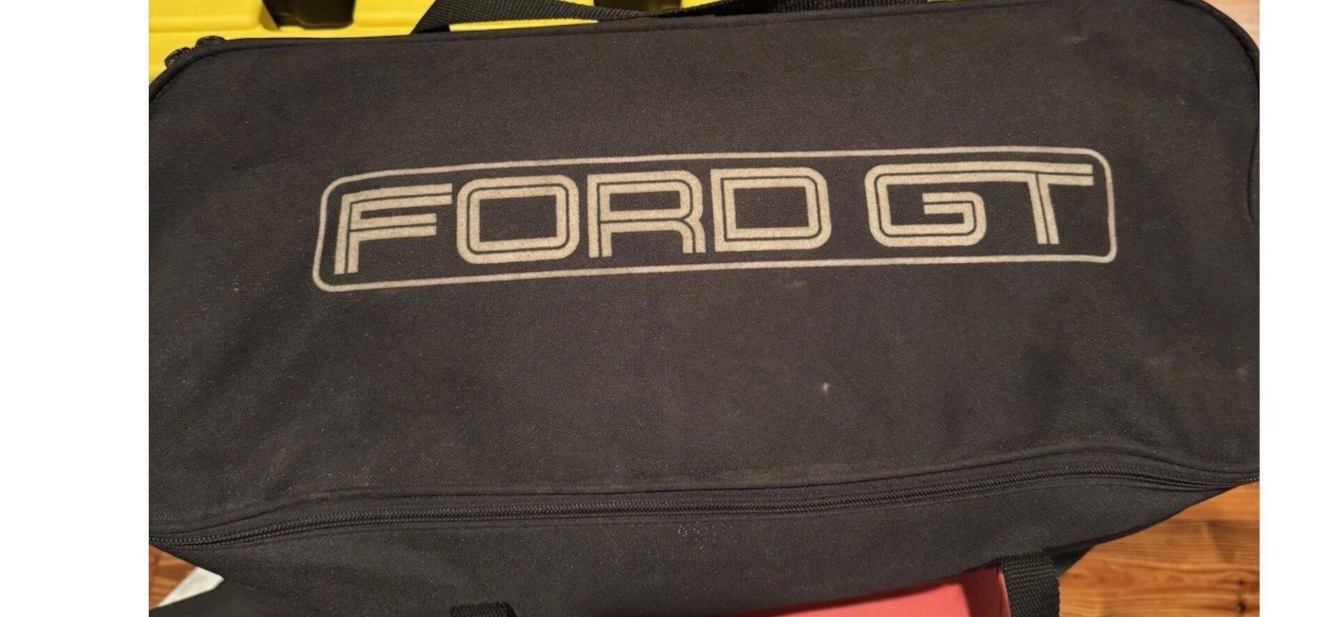 2005 Ford GT Base - Photo 67