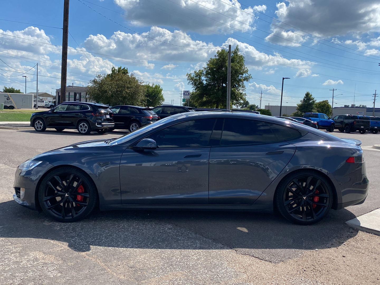 Used 2015 Tesla Model S Performance with VIN 5YJSA4H48FF086799 for sale in Garden City, KS