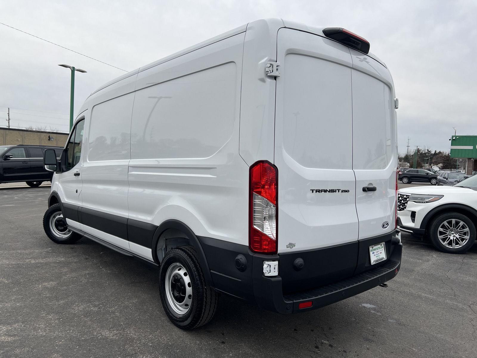 2026 Ford Transit Van Base - Photo 8