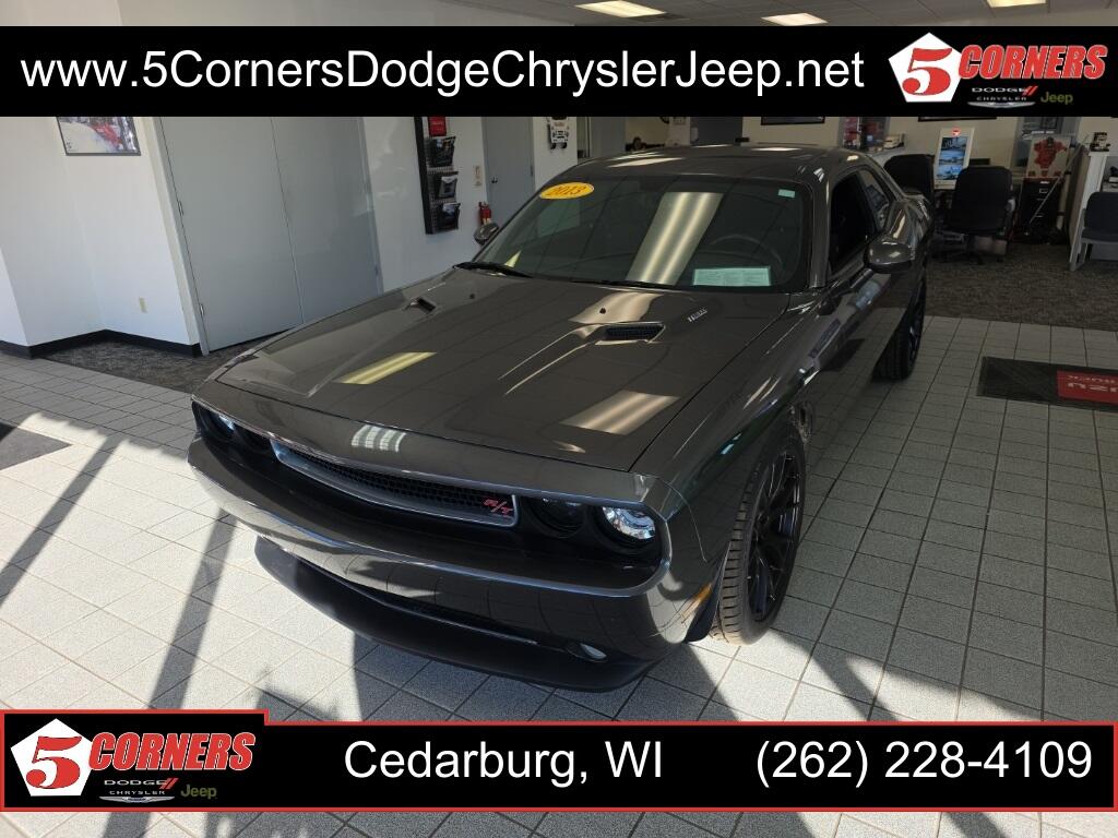 2013 Dodge Challenger R/T's photo