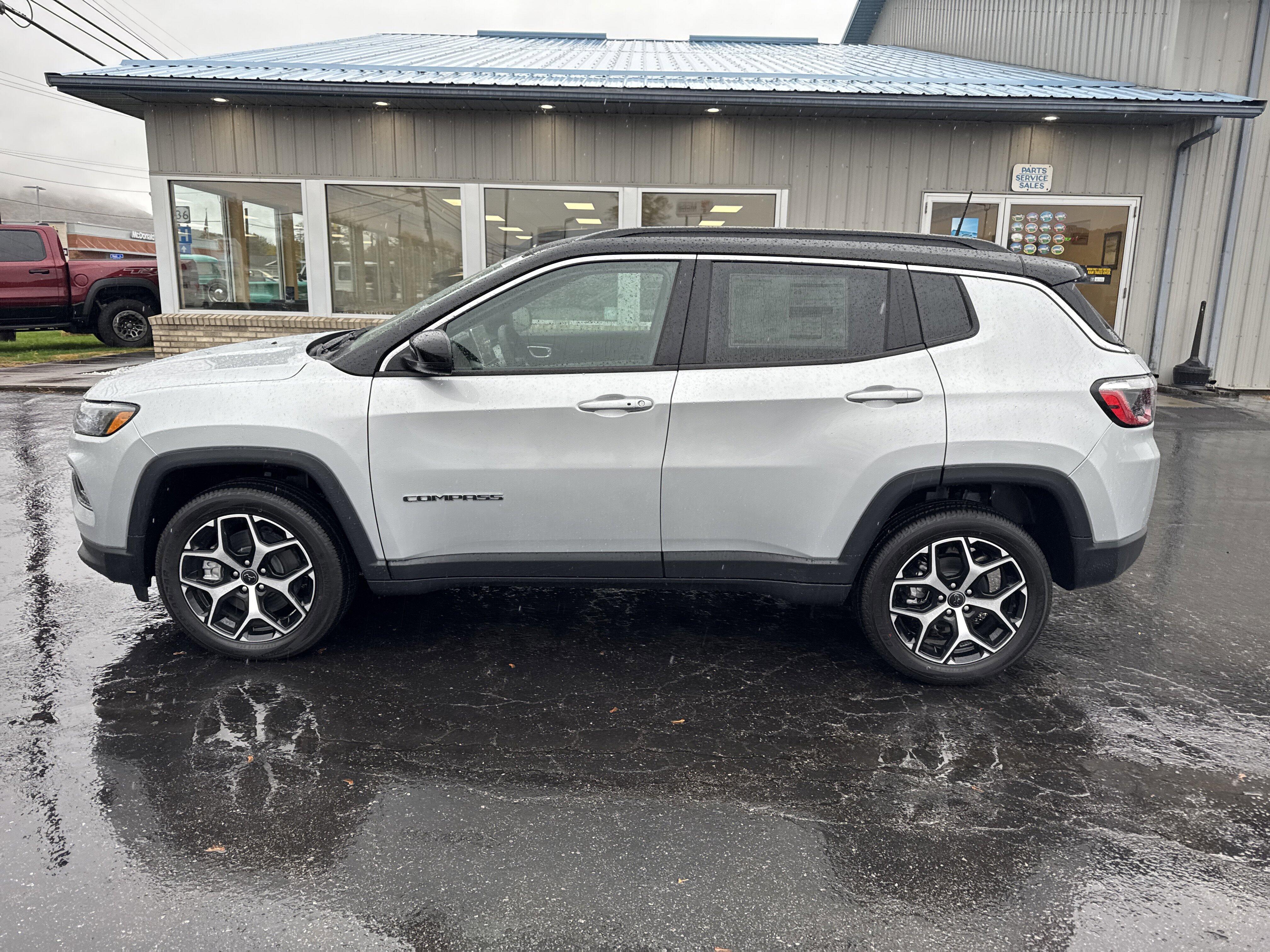2026 Jeep Compass Limited's photo