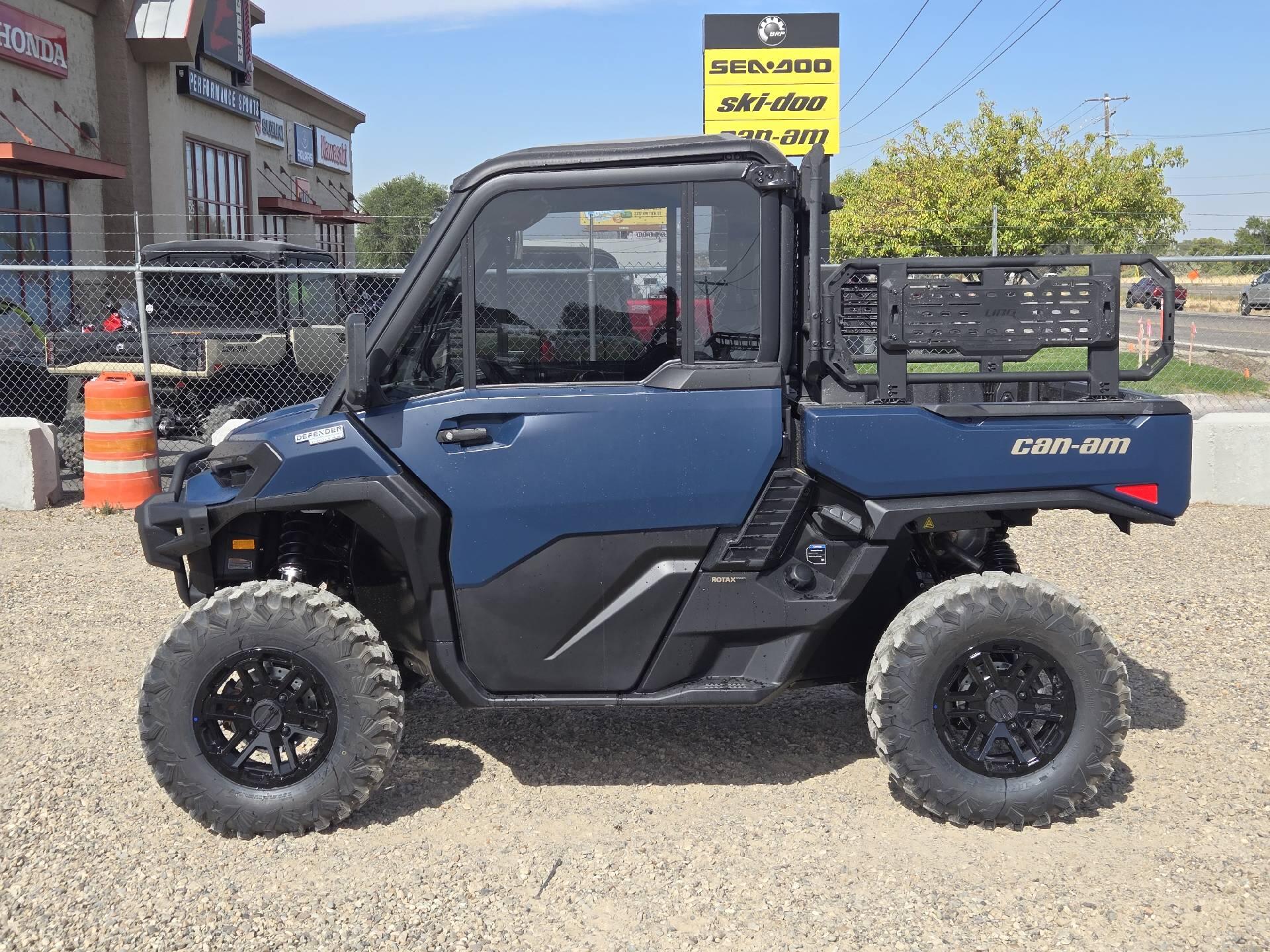 2027 Can-Am DEFENDER XU LTD HD11