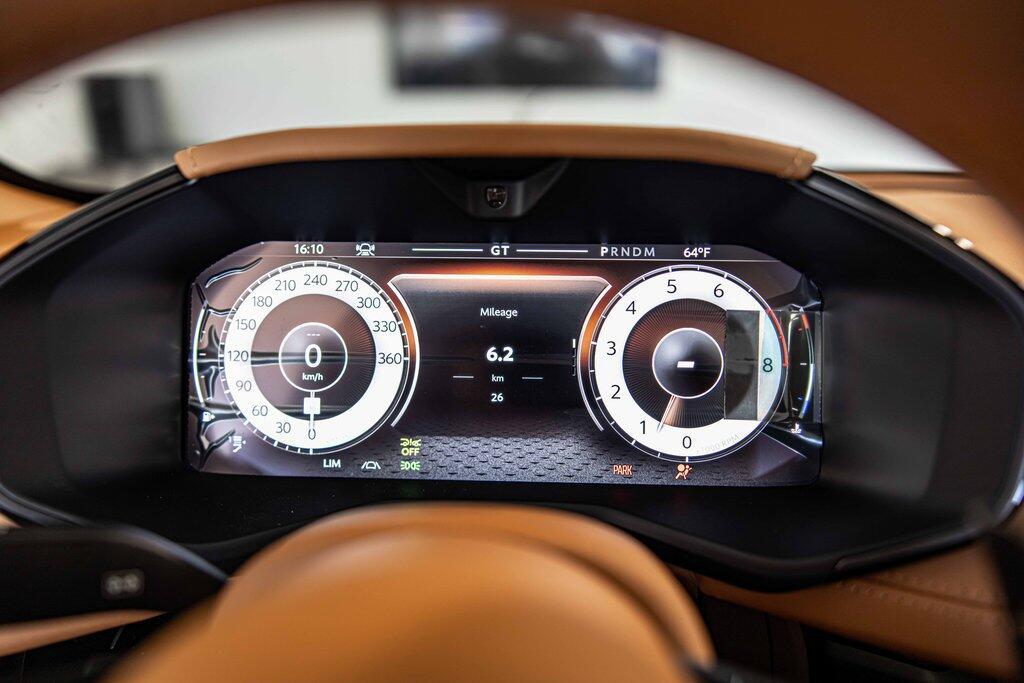 2026 Aston Martin DBX 707 - Photo 25