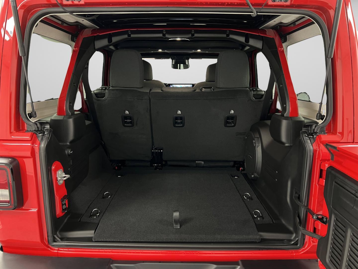2026 Jeep Wrangler 4-Door Willys - Photo 32