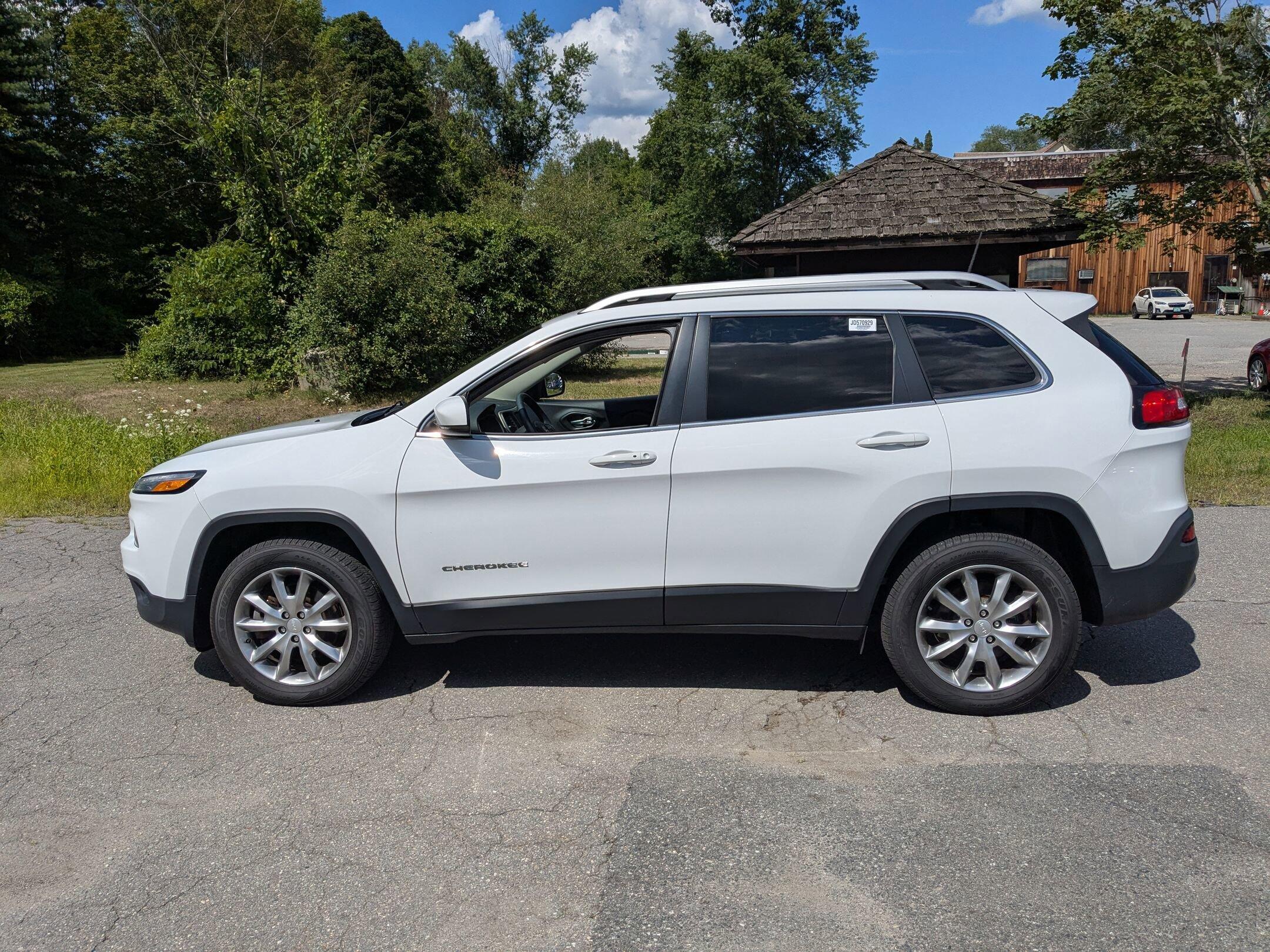 Used 2018 Jeep Cherokee Limited with VIN 1C4PJMDB2JD570929 for sale in Brattleboro, VT