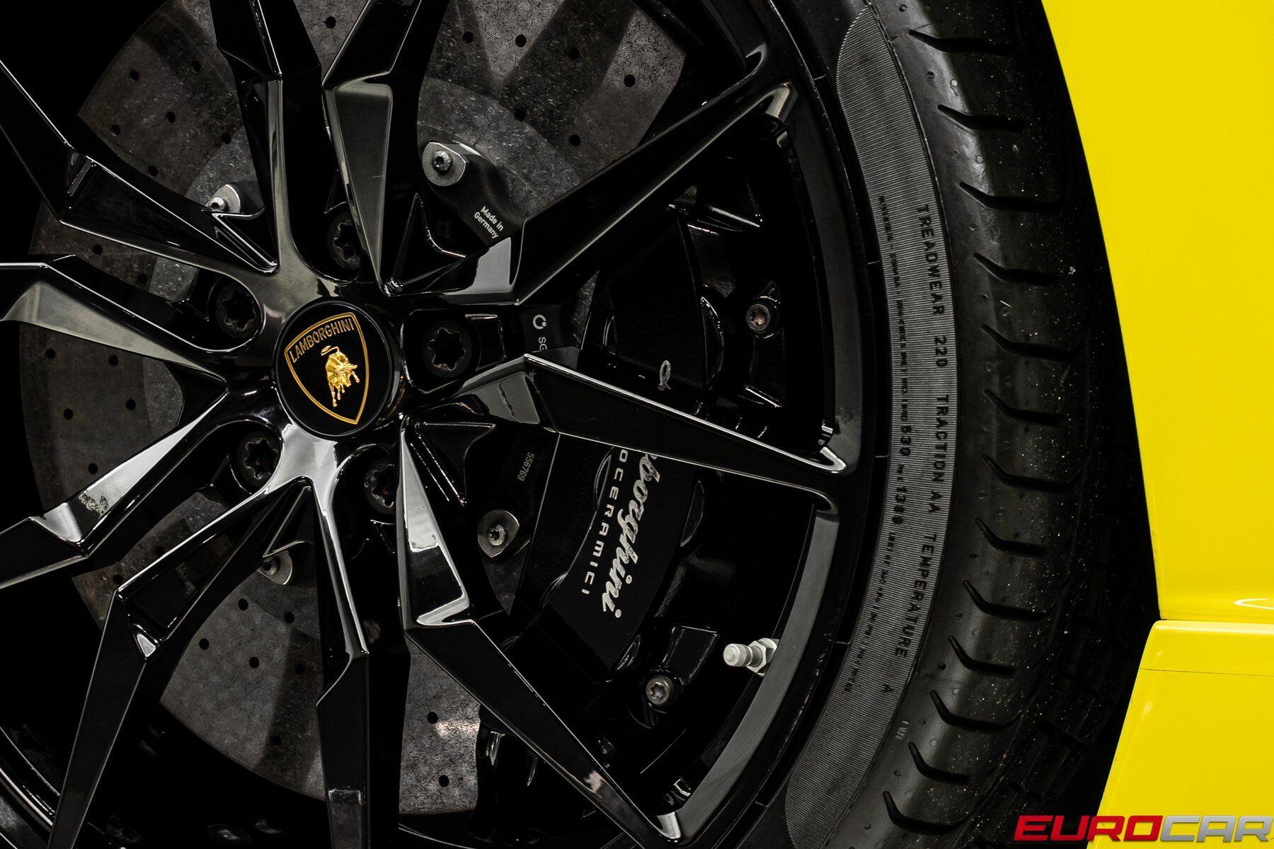 2015 Lamborghini Aventador *FRONT AXLE LIFT * IMMACULATE CONDITION*Image 22