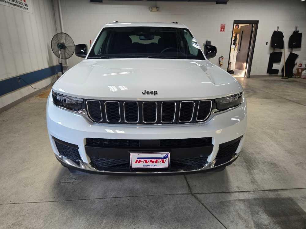 Used 2023 Jeep Grand Cherokee L Laredo with VIN 1C4RJKAGXP8817578 for sale in New Ulm, Minnesota