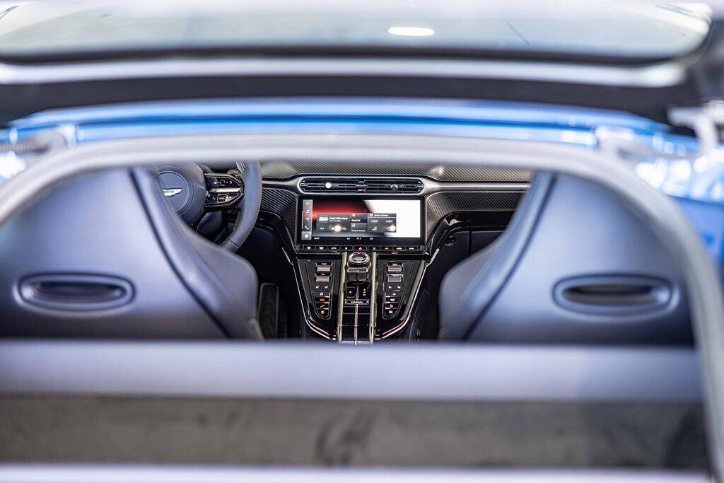 2026 Aston Martin Vantage Base - Photo 16