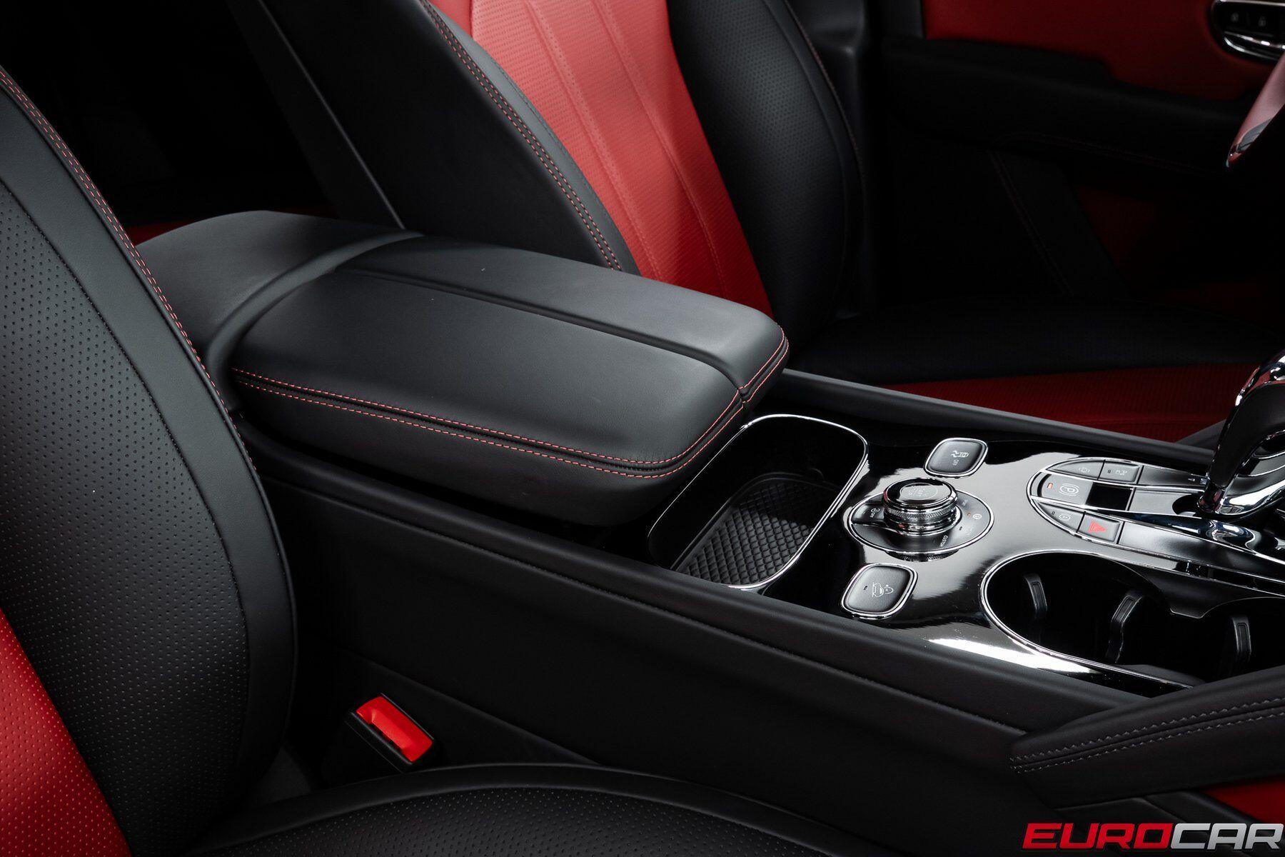 2024 Bentley Bentayga Azure - Photo 31