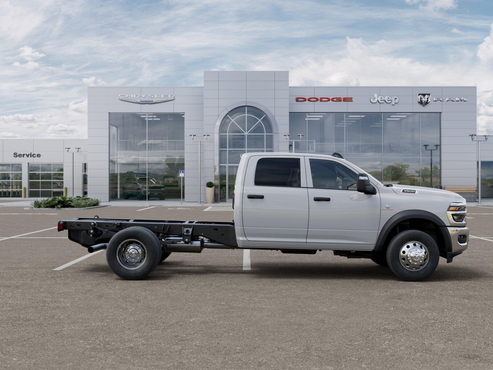 2025 RAM 3500 Chassis Tradesman - Photo 30