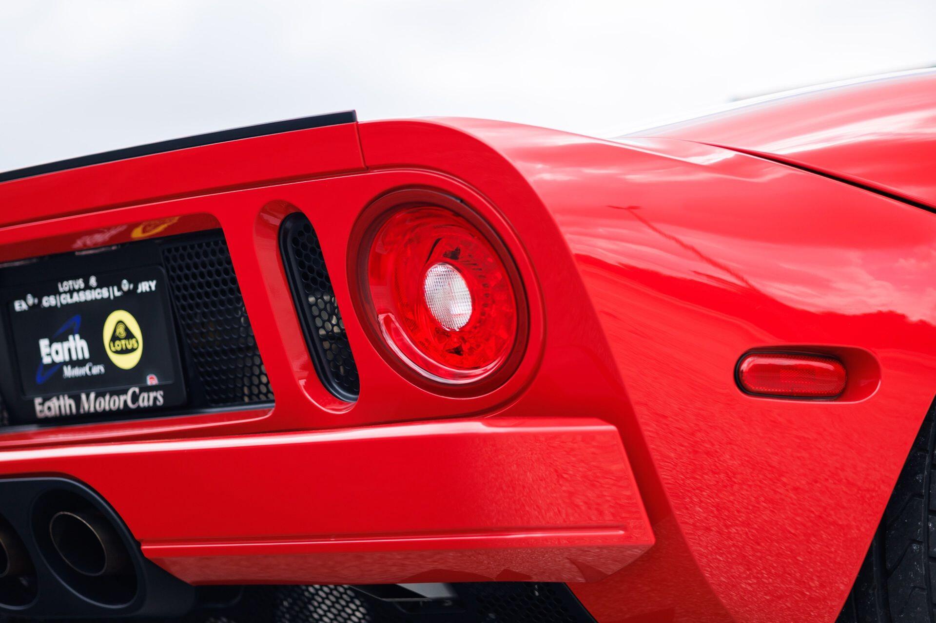 2005 Ford GT Base - Photo 26