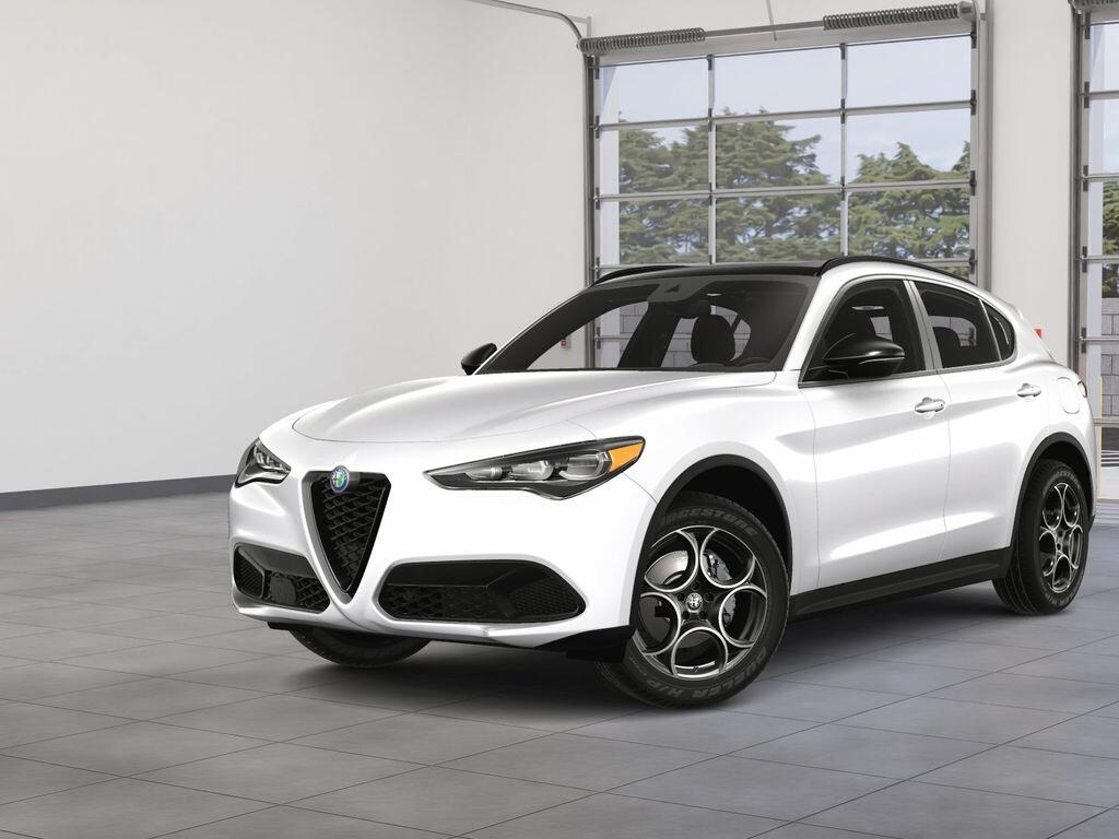 2025 Alfa Romeo Stelvio Base's photo