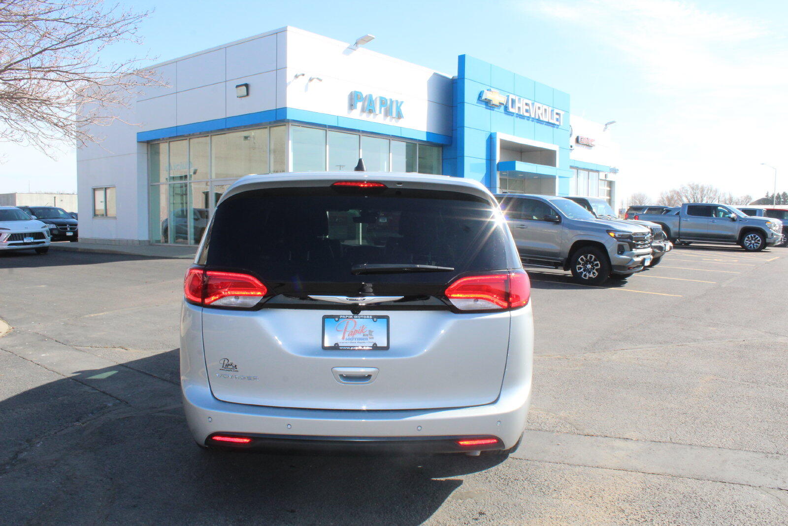 2026 Chrysler Voyager LX - Photo 11