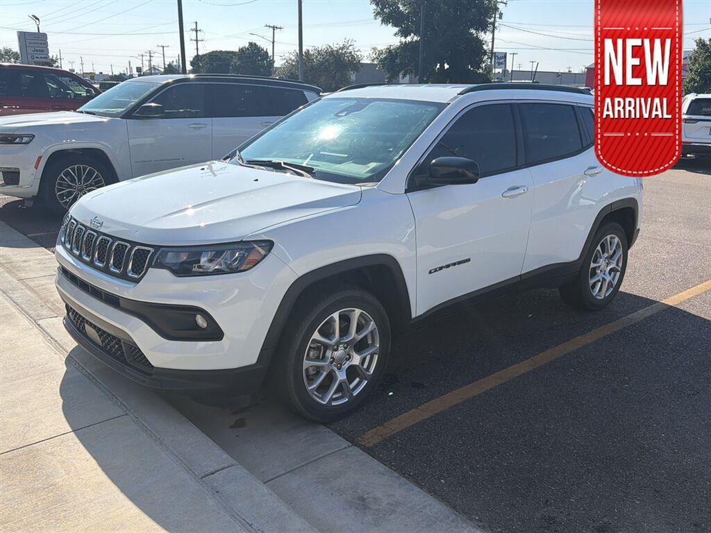 2024 Jeep Compass Latitude Lux