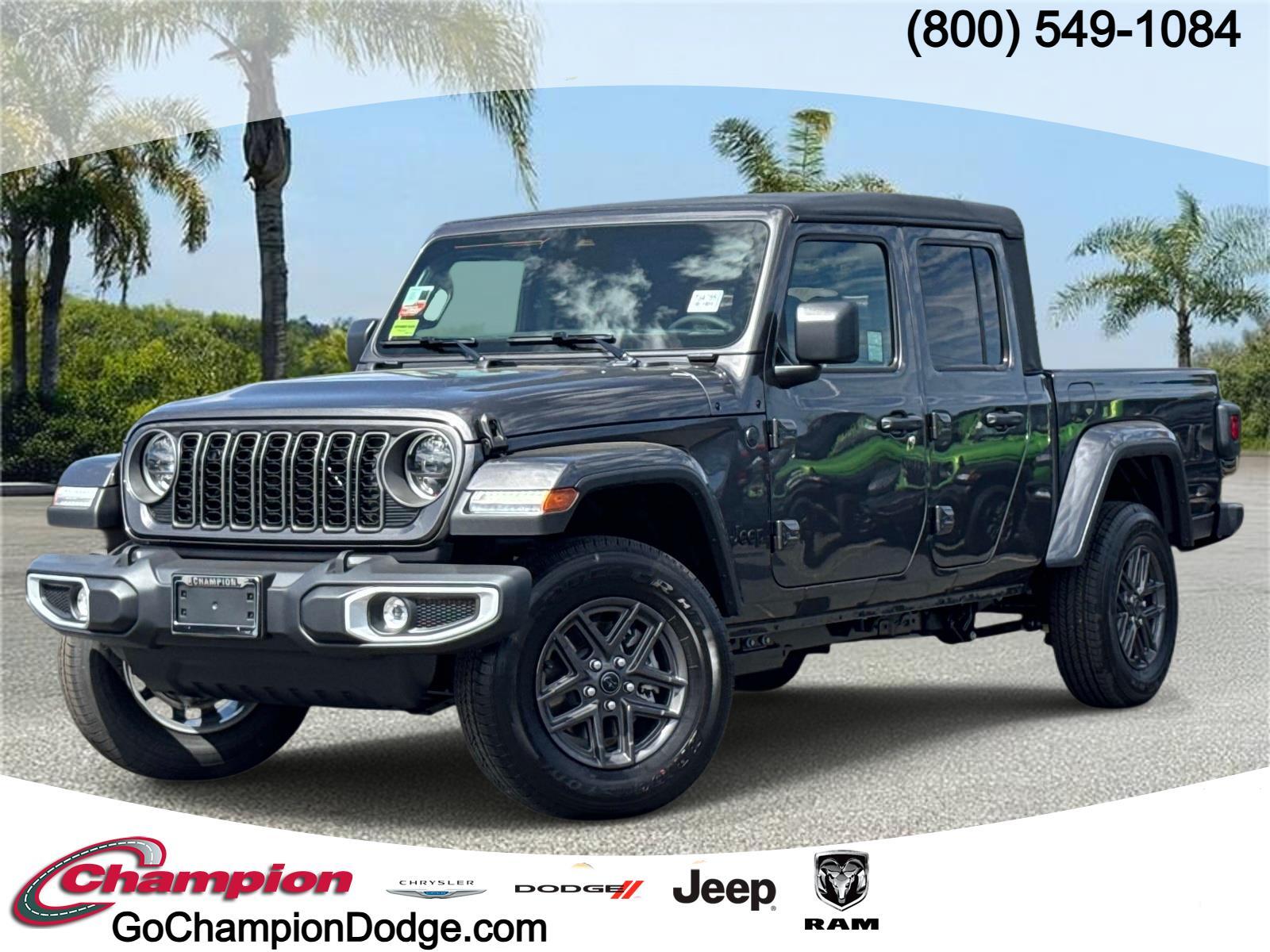 2026 Jeep Gladiator Sport S Auto's photo