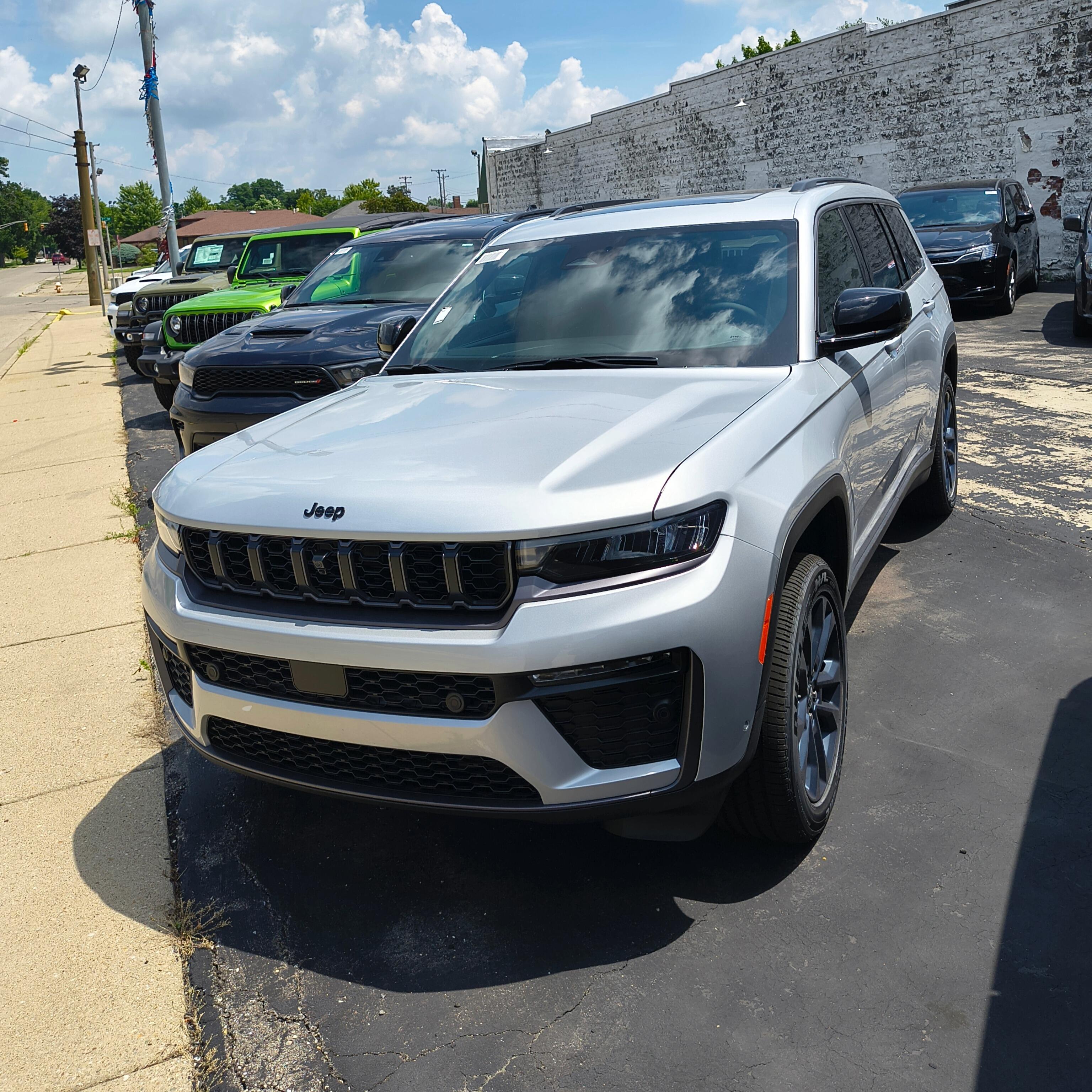 2026 Jeep Grand Cherokee L Grand Cherokee 85th Anniversary Edition 4x4