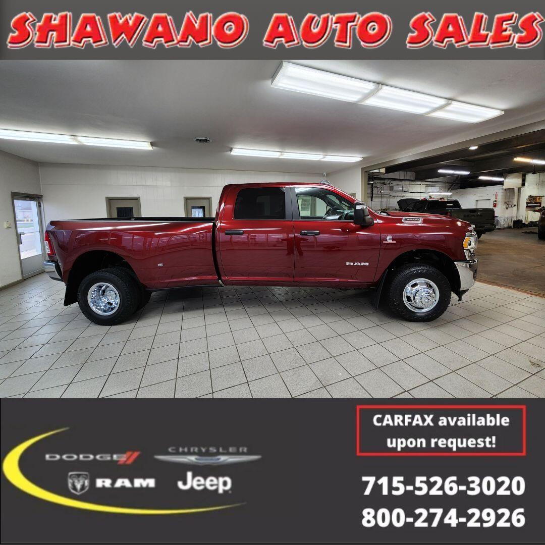 2024 RAM 3500 Big Horn 4X4 Crew Cab LWB's photo