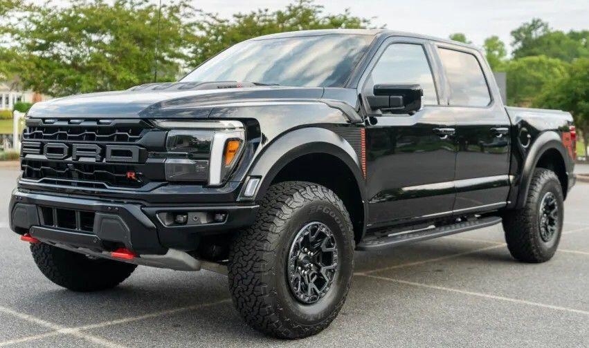2026 Ford F-150 Raptor 4x4 SuperCrew 5-1/2 Box's photo