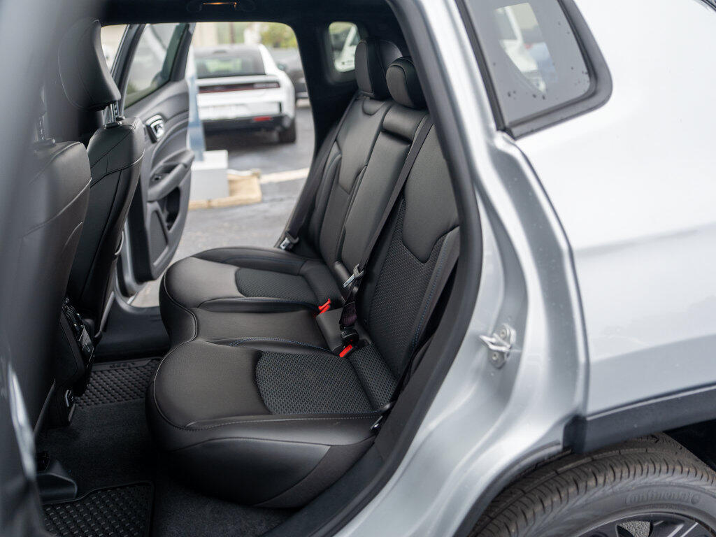 2026 Jeep Compass Latitude Altitude - Photo 15