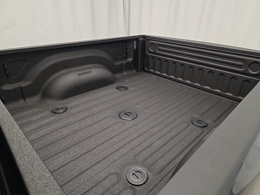 2026 RAM 3500 Laramie - Photo 11