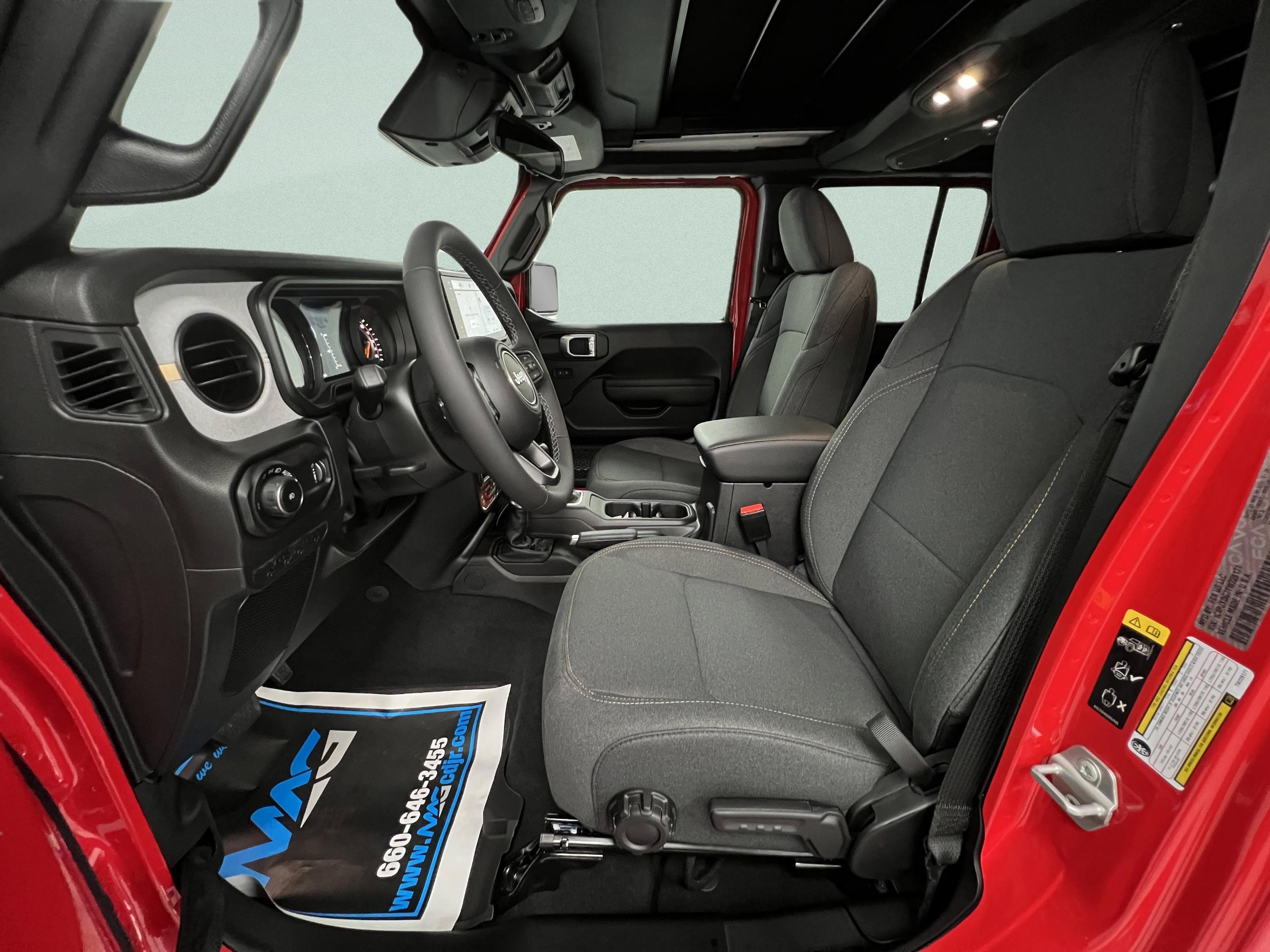 2026 Jeep Wrangler 4-Door Willys - Photo 14