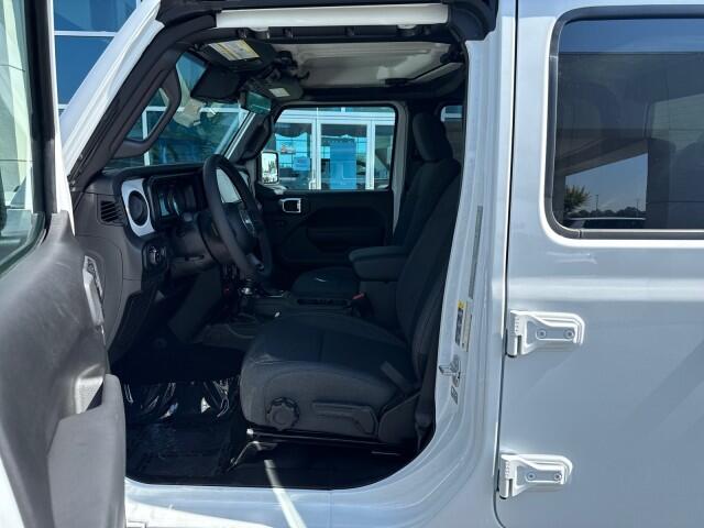 2025 Jeep Gladiator Willys - Photo 10