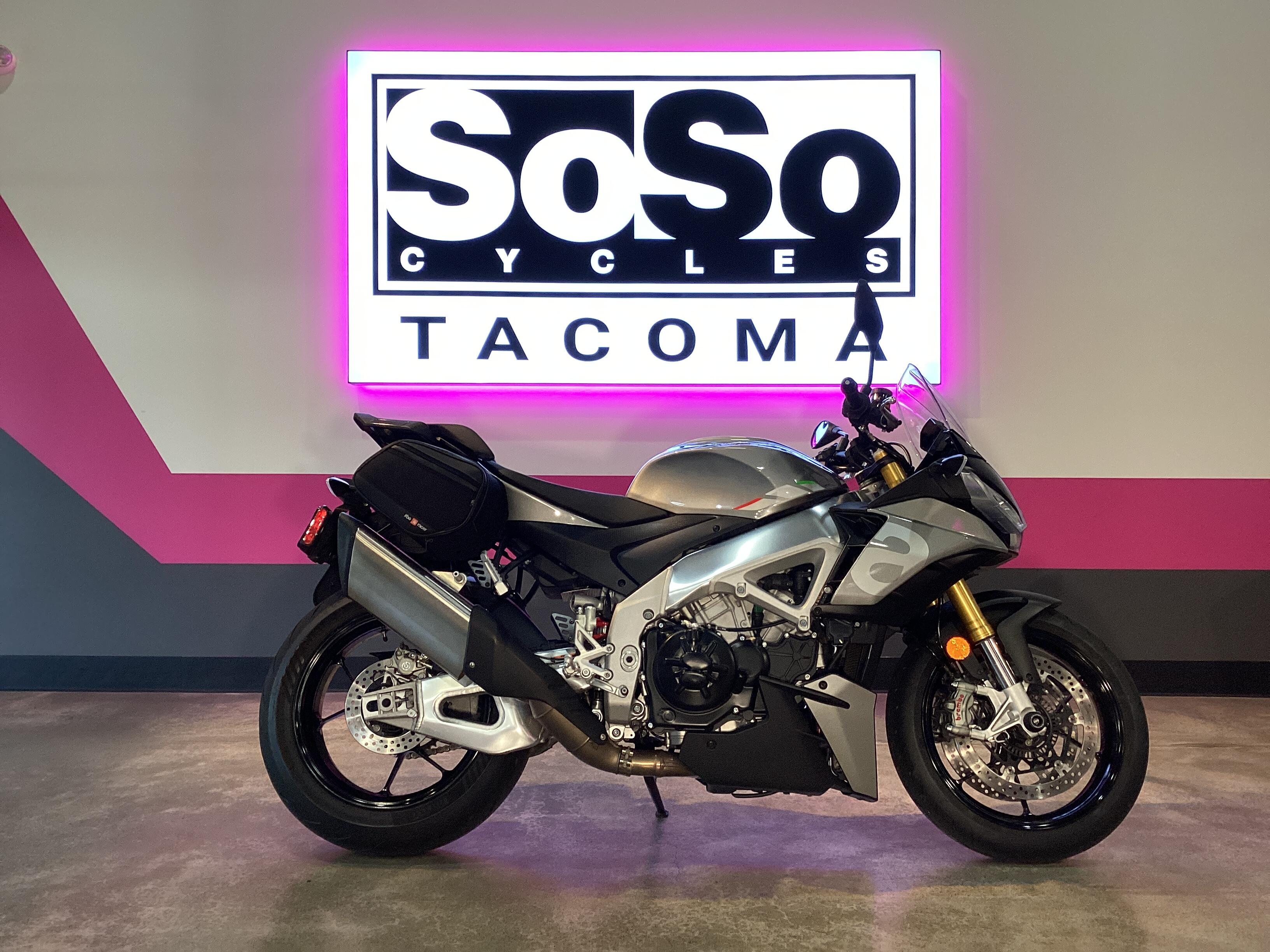 2023 APRILIA TUONO V4 1100