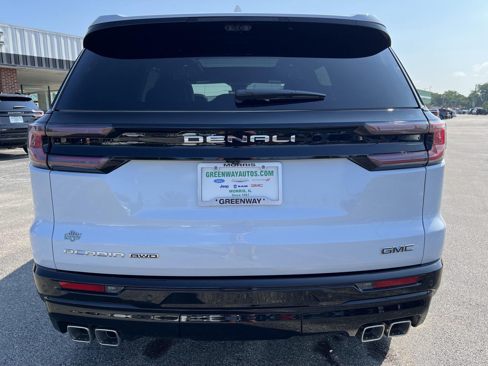 2026 GMC Acadia Denali Ultimate - Photo 6