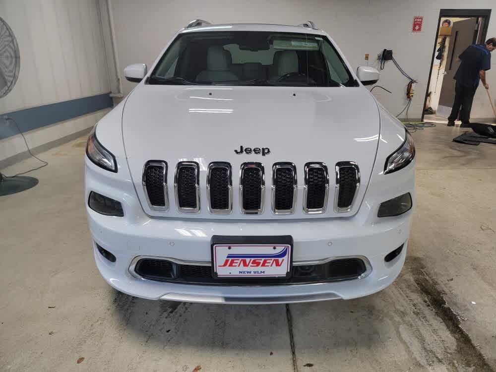 Used 2018 Jeep Cherokee Overland with VIN 1C4PJMJX8JD558252 for sale in New Ulm, Minnesota