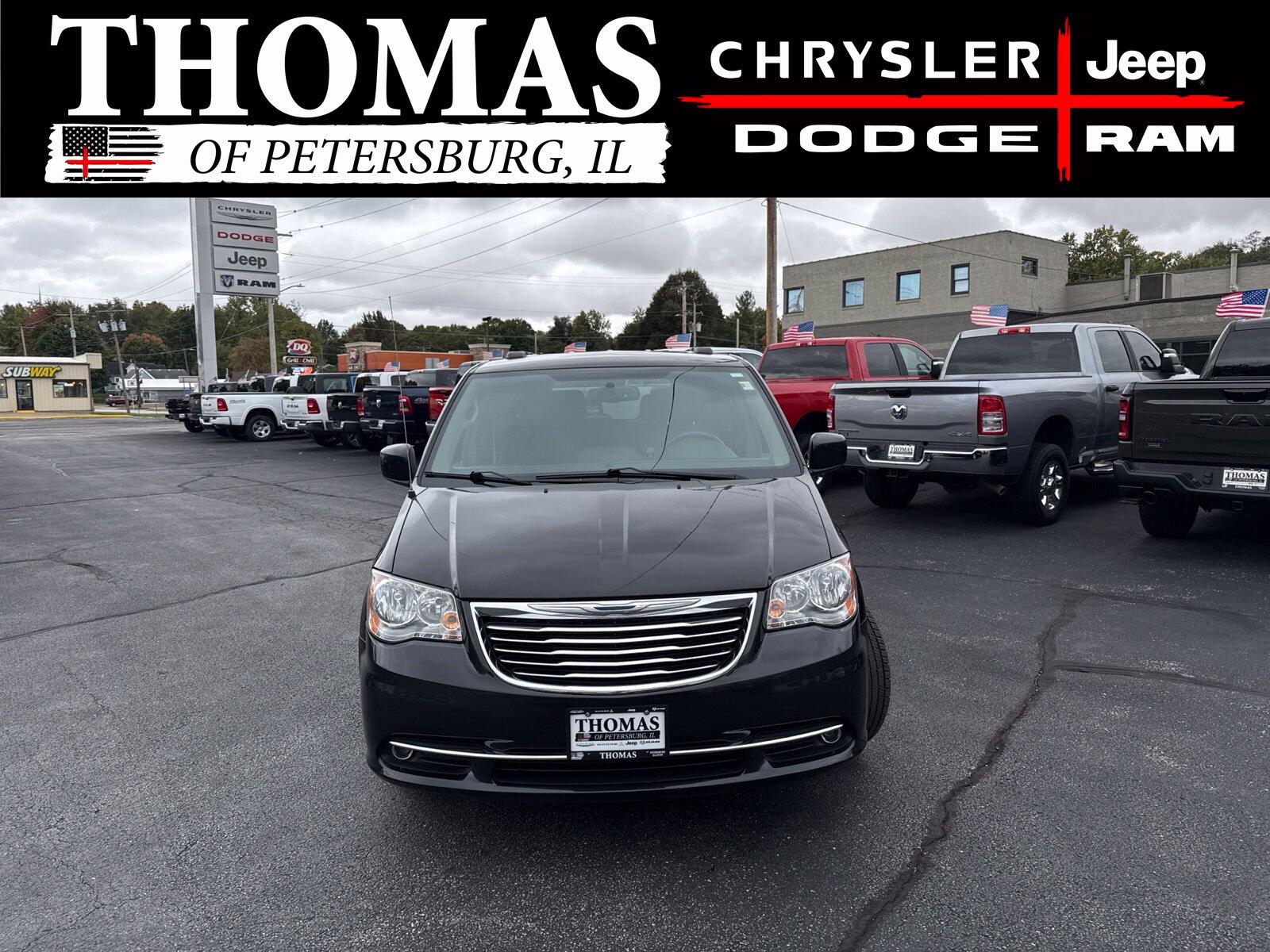 Used 2016 Chrysler Town & Country Touring with VIN 2C4RC1BG6GR147602 for sale in Petersburg, IL