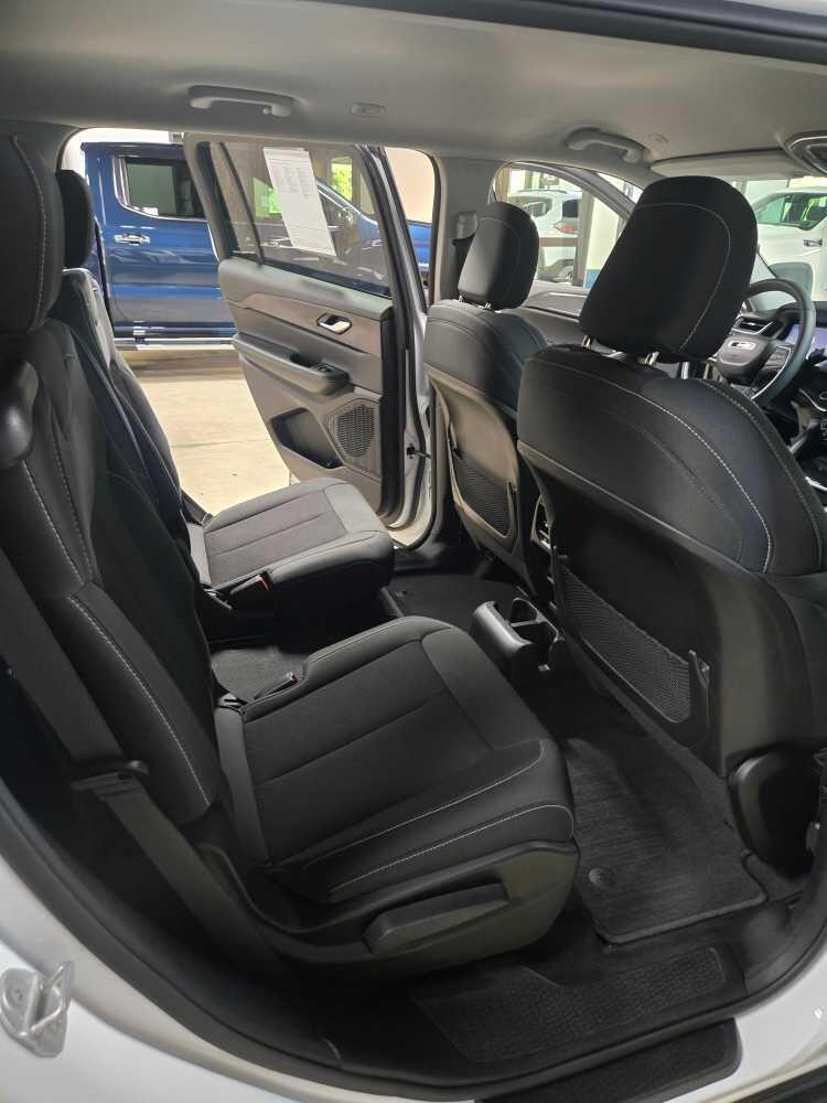 2023 Jeep Grand Cherokee L Laredo - Photo 14
