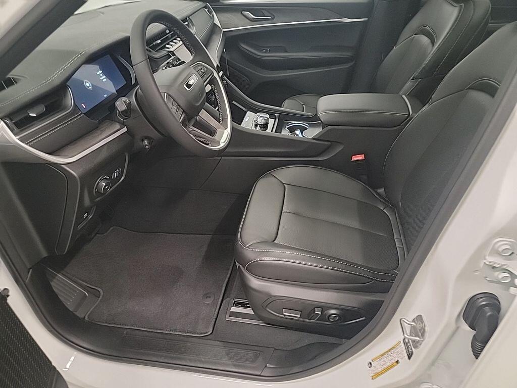 2025 Jeep Grand Cherokee L Limited - Photo 13