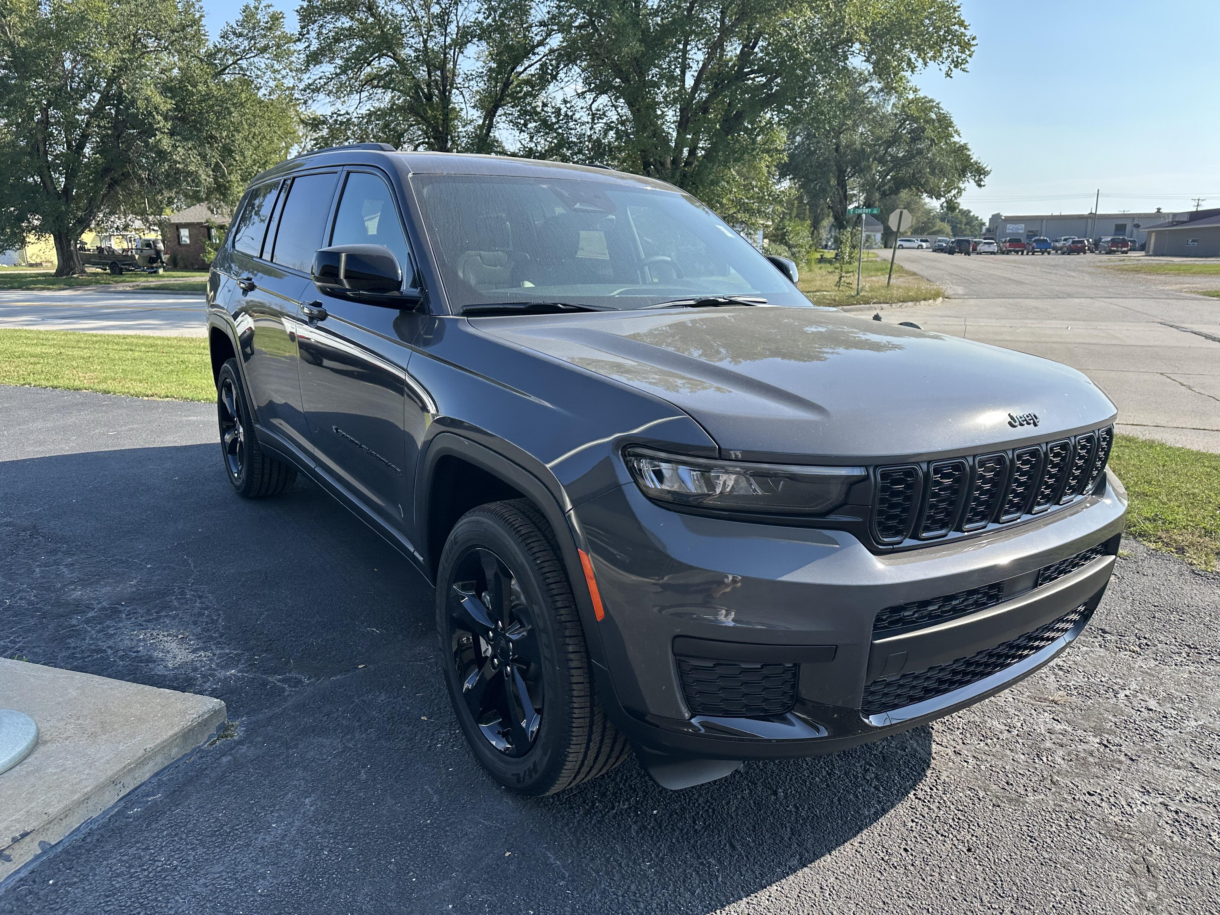 2025 Jeep Grand Cherokee L Altitude - Photo 15