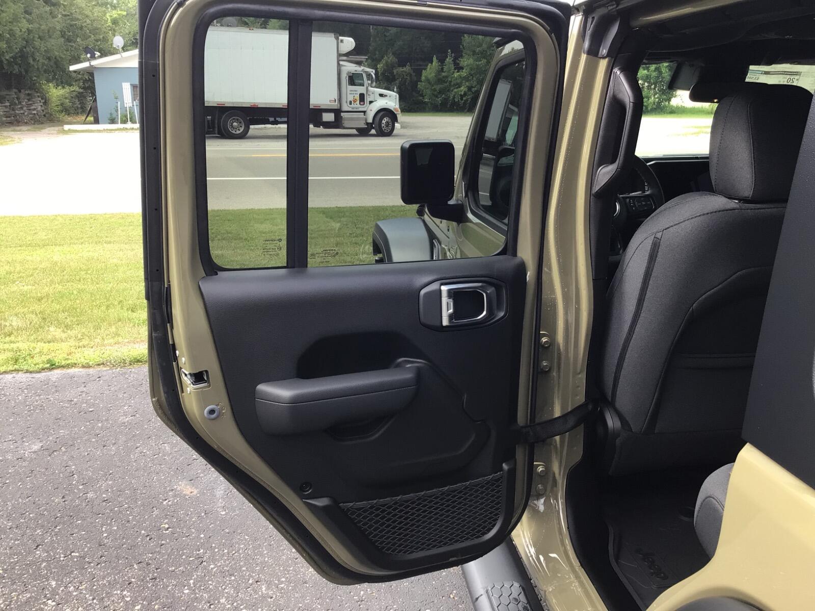2025 Jeep Wrangler 4-Door Sport S - Photo 11
