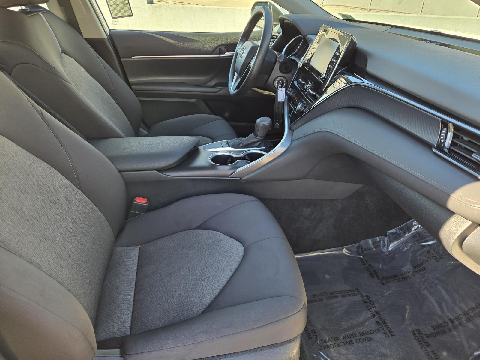 2024 Toyota Camry LE - Photo 29